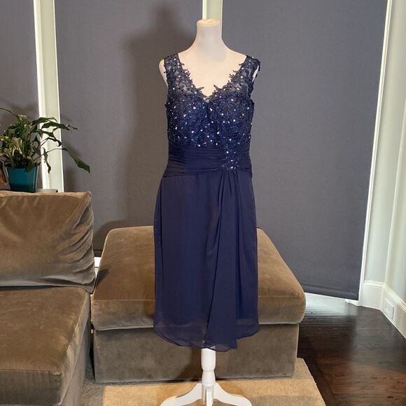 Women’s Blue Chiffon Lace Appliqué Sleeveless Dress with Matching Jacket Size 10 - Picture 2 of 13